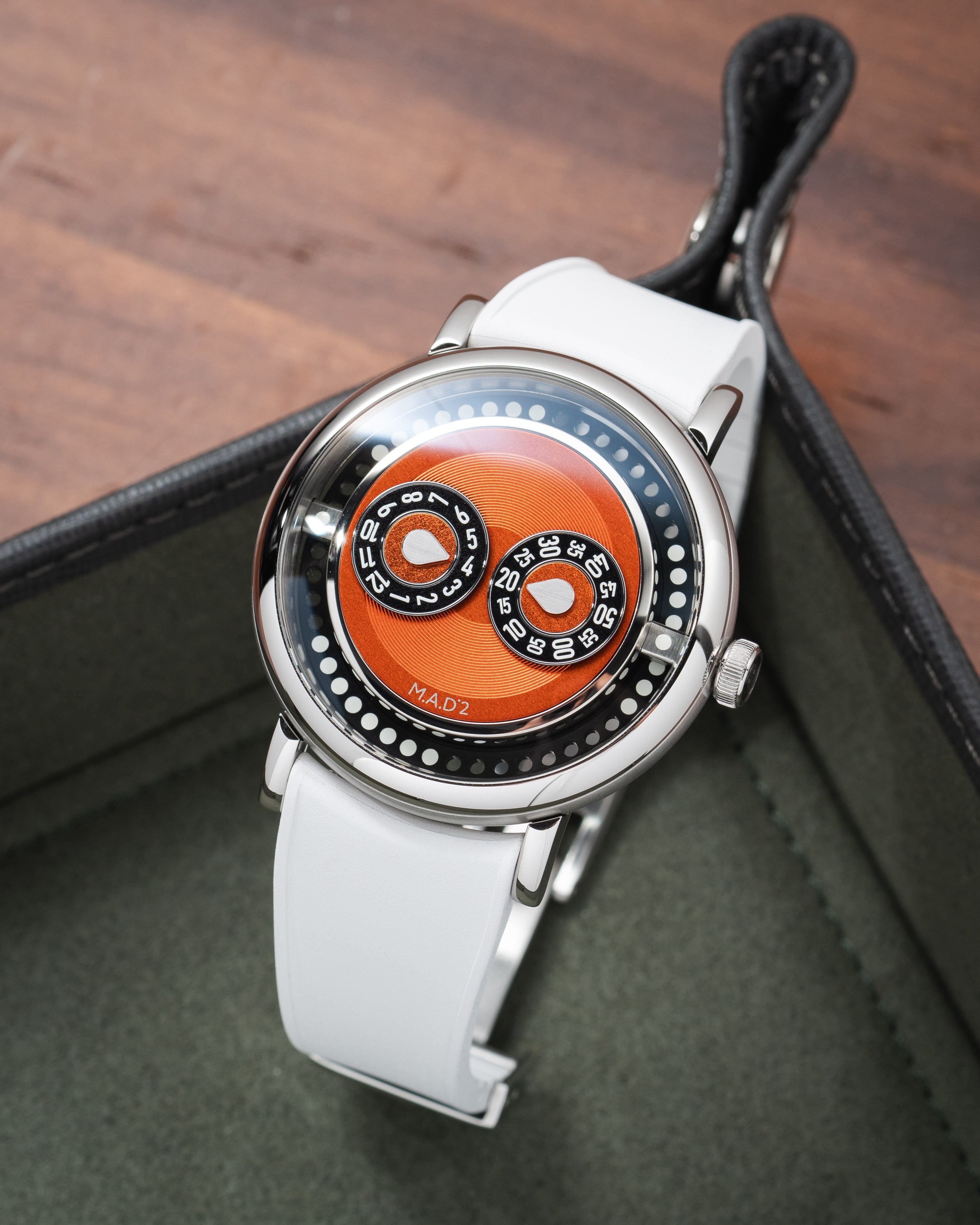 White Curved CTS Rubber Strap - Rubber Watch Strap · 20-22mm | Delugs