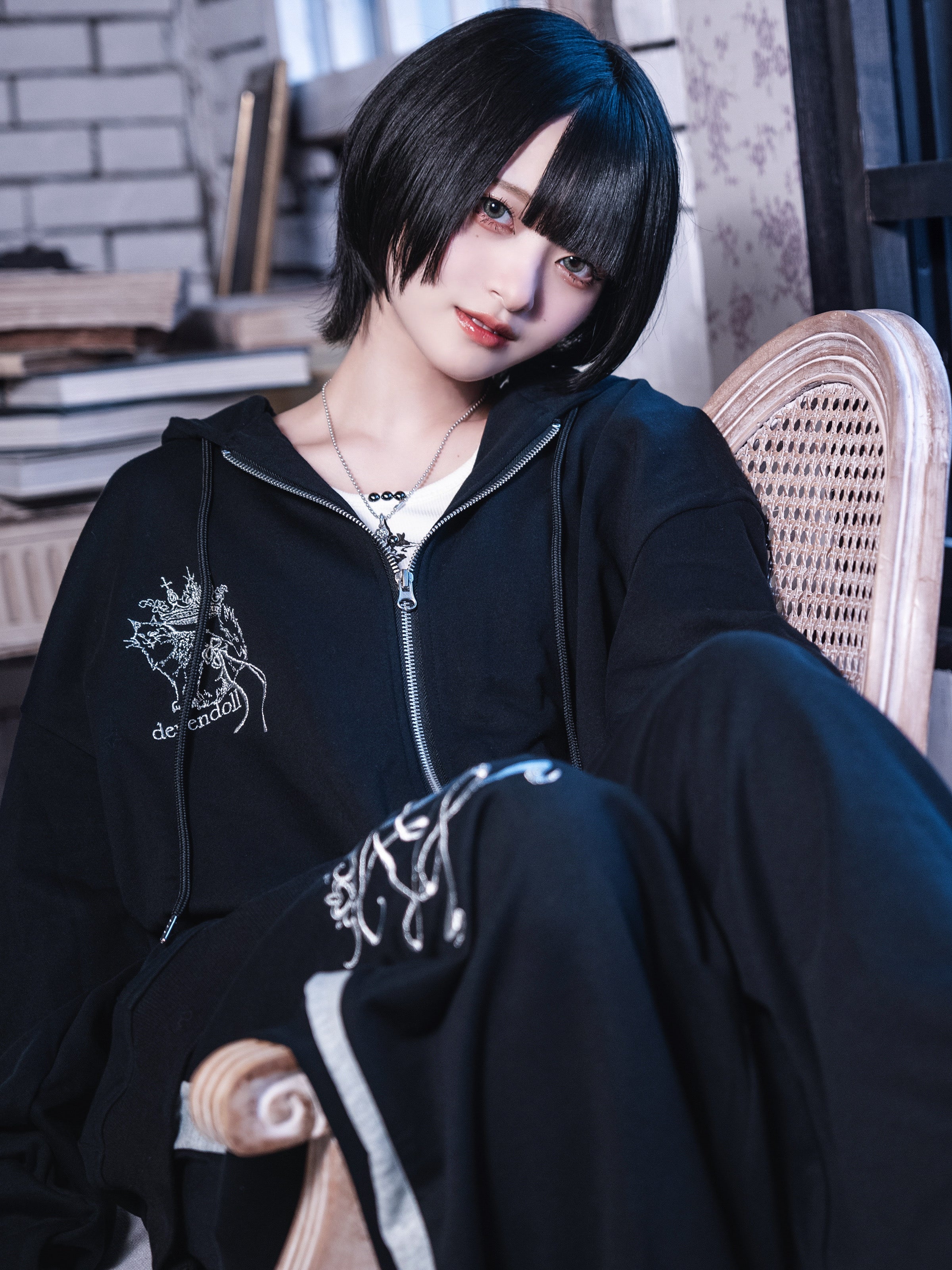 sideline zip hoodie black