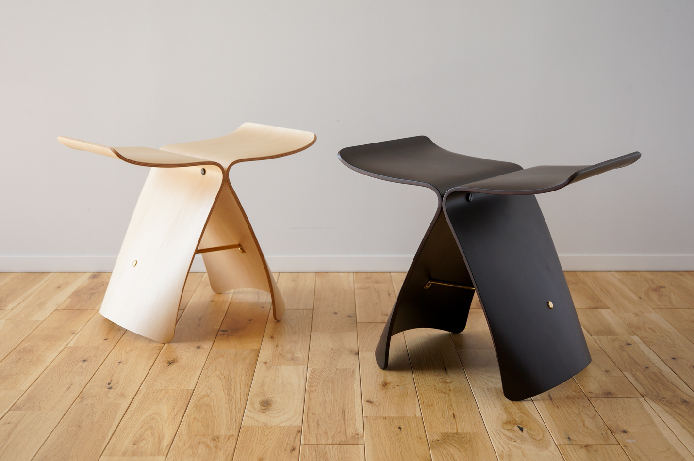 天童木工 バタフライスツール［S-0521RW-ST／S-0521MP-NT