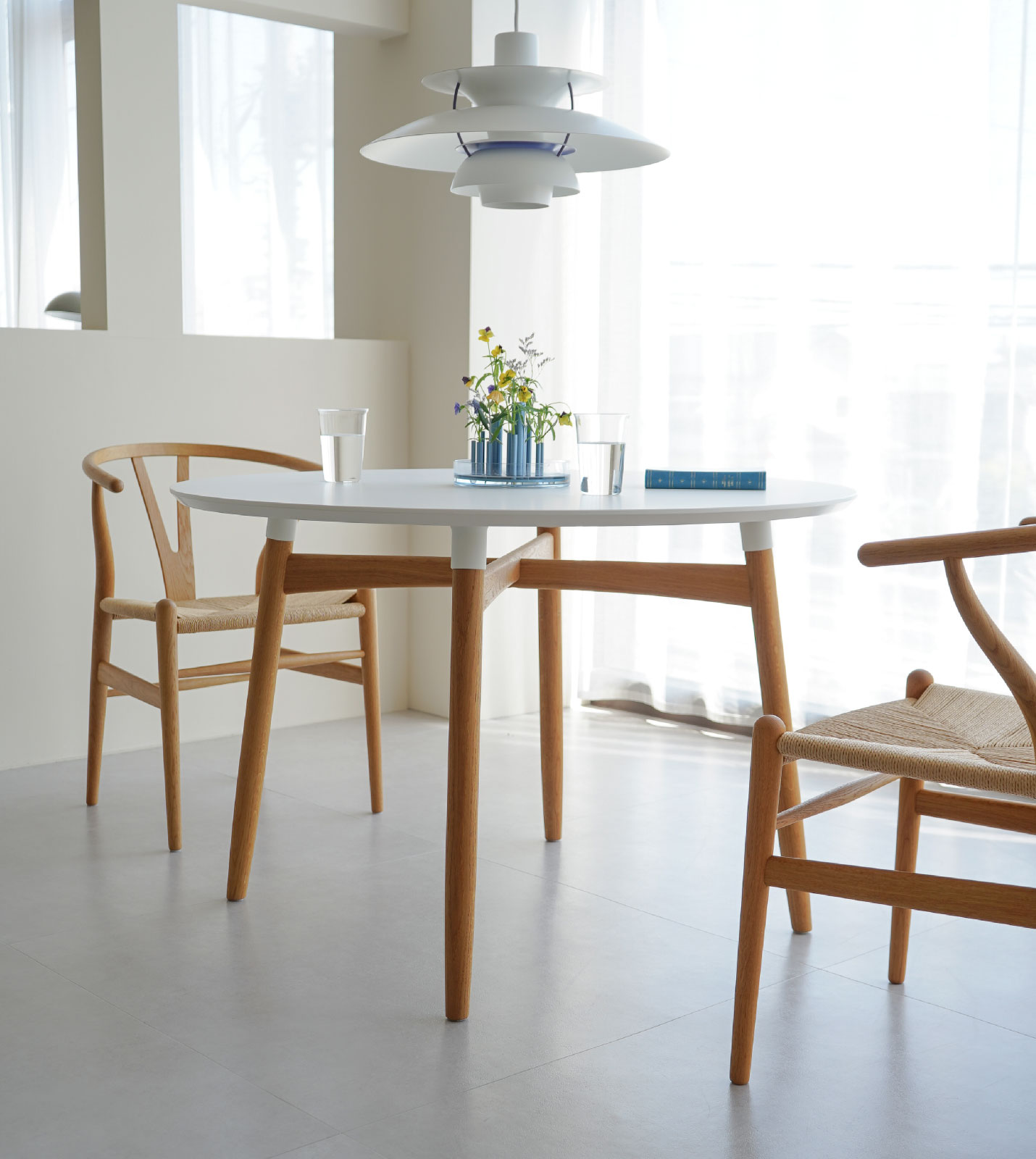 BA103 プレルディア ラウンドテーブル 110（天板：ホワイトラミネート