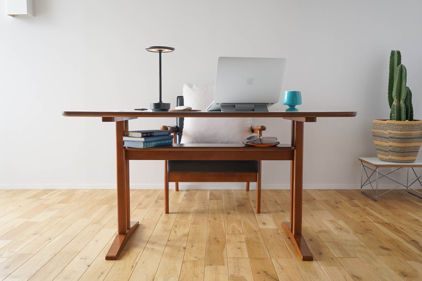 カリモク60+ カフェテーブル1200［T36420HW］ - カリモク60正規取扱店