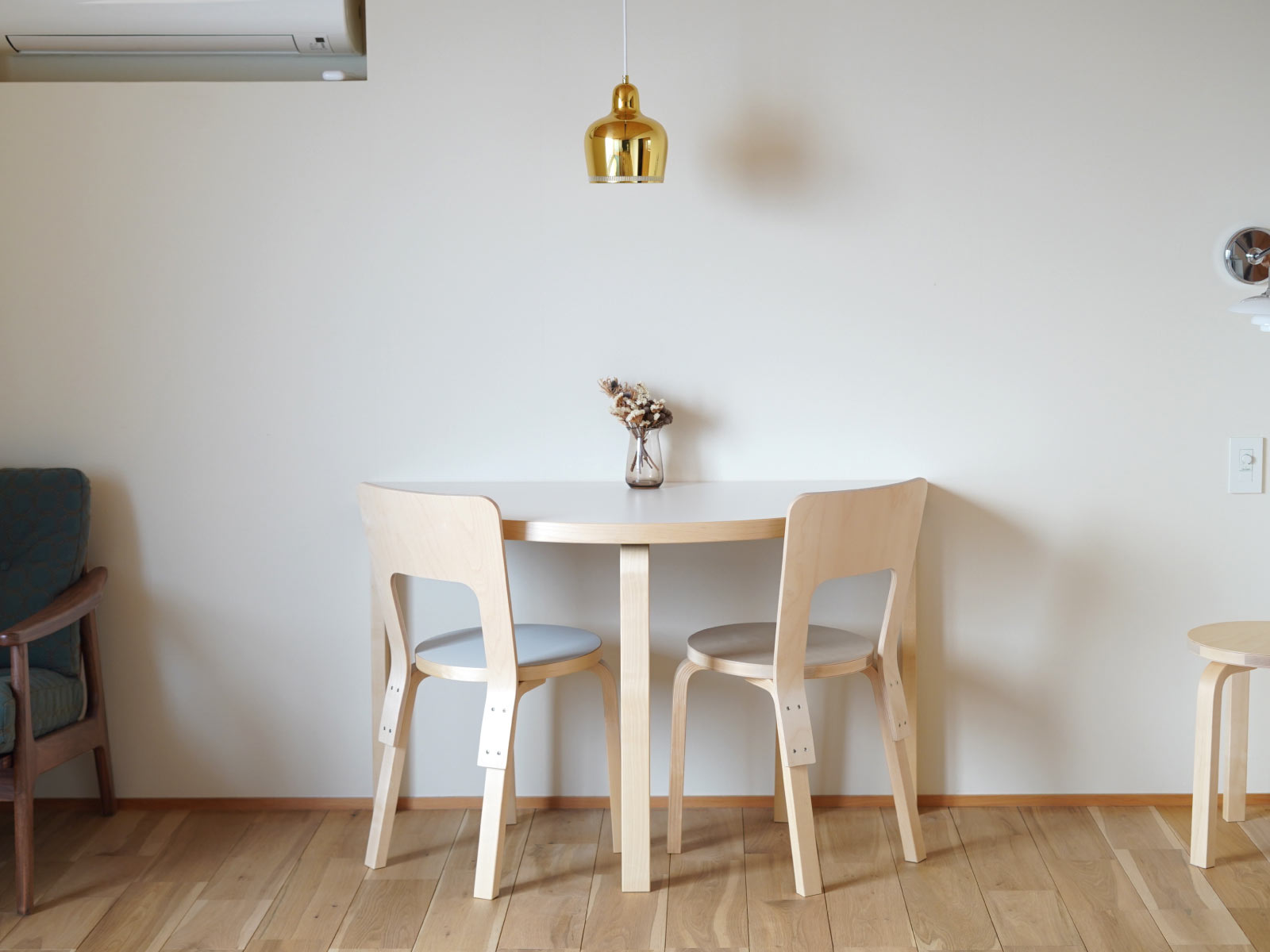 artek (アルテック) テーブル 95 W120×D60×H72cm 半円形 / ホワイト