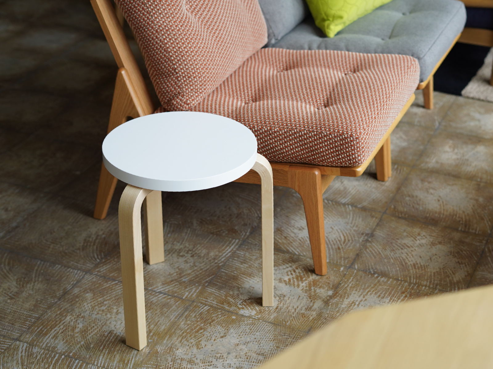 artek (アルテック) STOOL 60（スツール 60） 3本脚 ラッカー