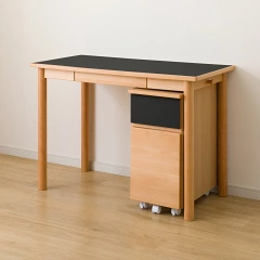 号外】無印良品の「木製デスク」にリノリウム天板モデルが登場