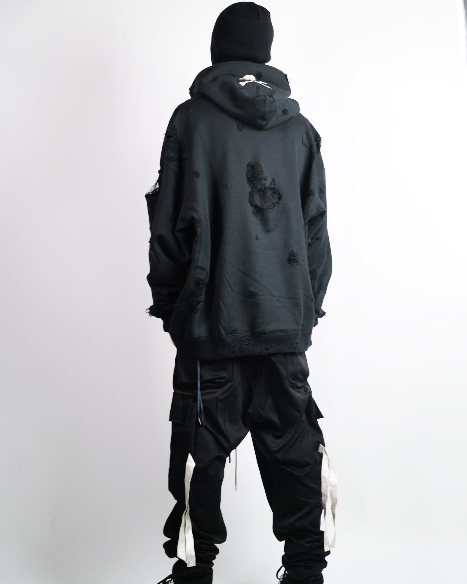 mastermind(マスターマインド) AW25「 DISTRESSED HOODIE / BLACK