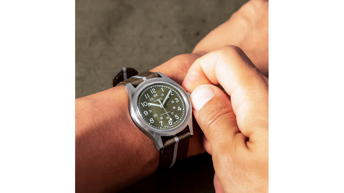 創業170周年を迎えたTIMEXが手巻きの機械式時計「MK1 メカニカル」を