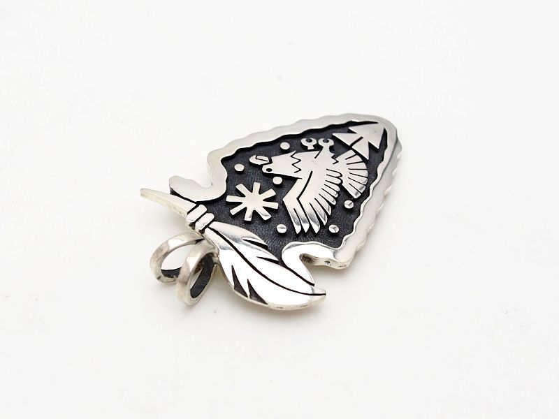 ペンダントトップ石なしのGary & Elsie Yoyokie イーグル&フェザー