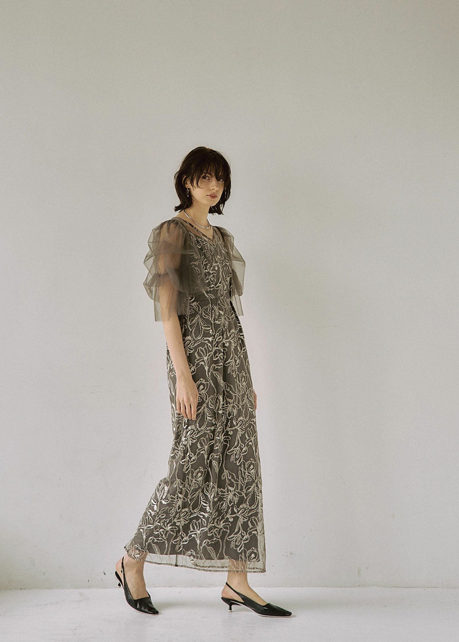 Fluffy sleeve pencil dress|LE'RURE