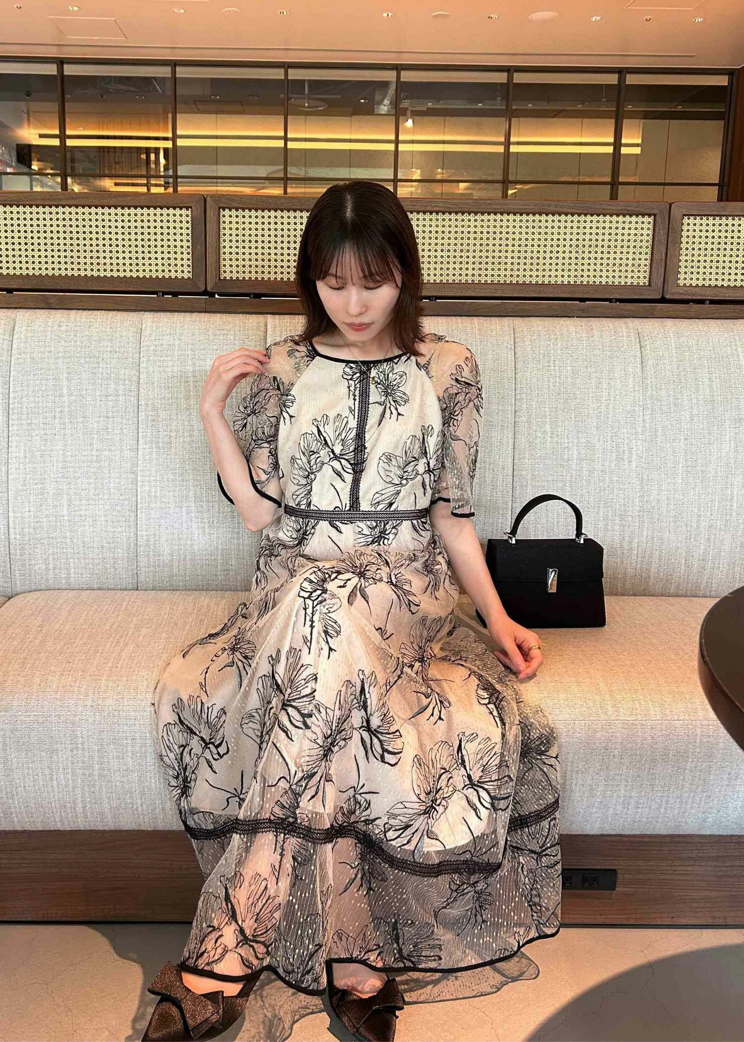 ドローイングフラワードレス｜DorryDoll