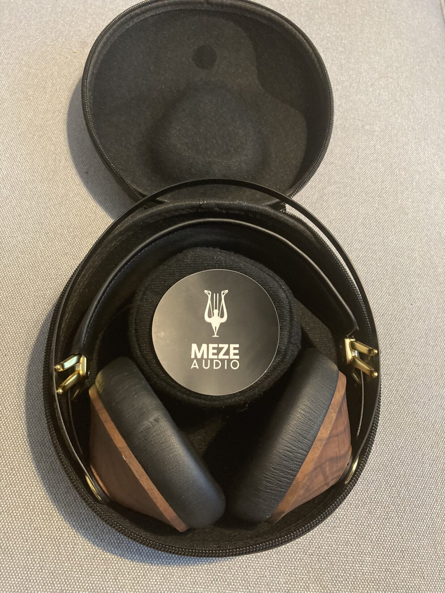 レビュー】Meze audio 99 classics は「買い」噂の一品 - どせいの