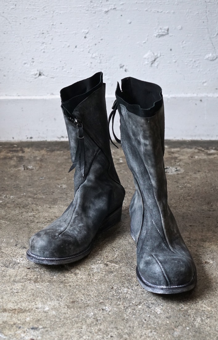 DIS-TB-01. Distortion Tall Boot. Grey Waxed Reversed. Leon Emanuel