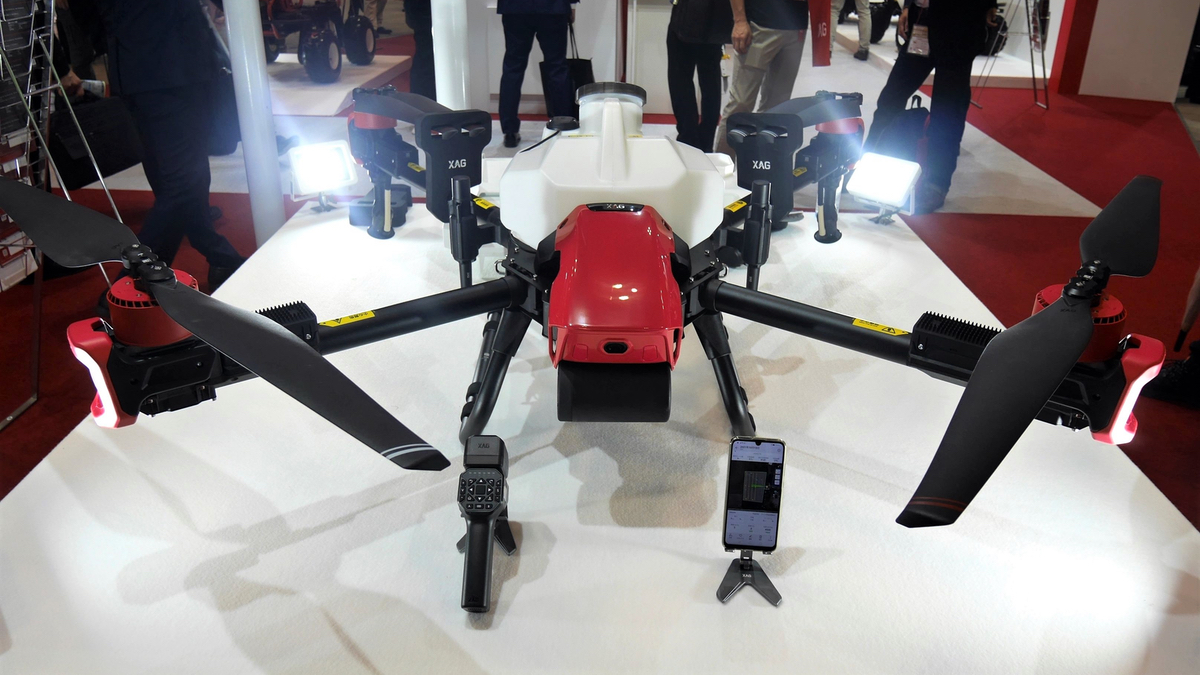 日本初披露！XAGのバイコプター型農薬散布機「V40」が登場