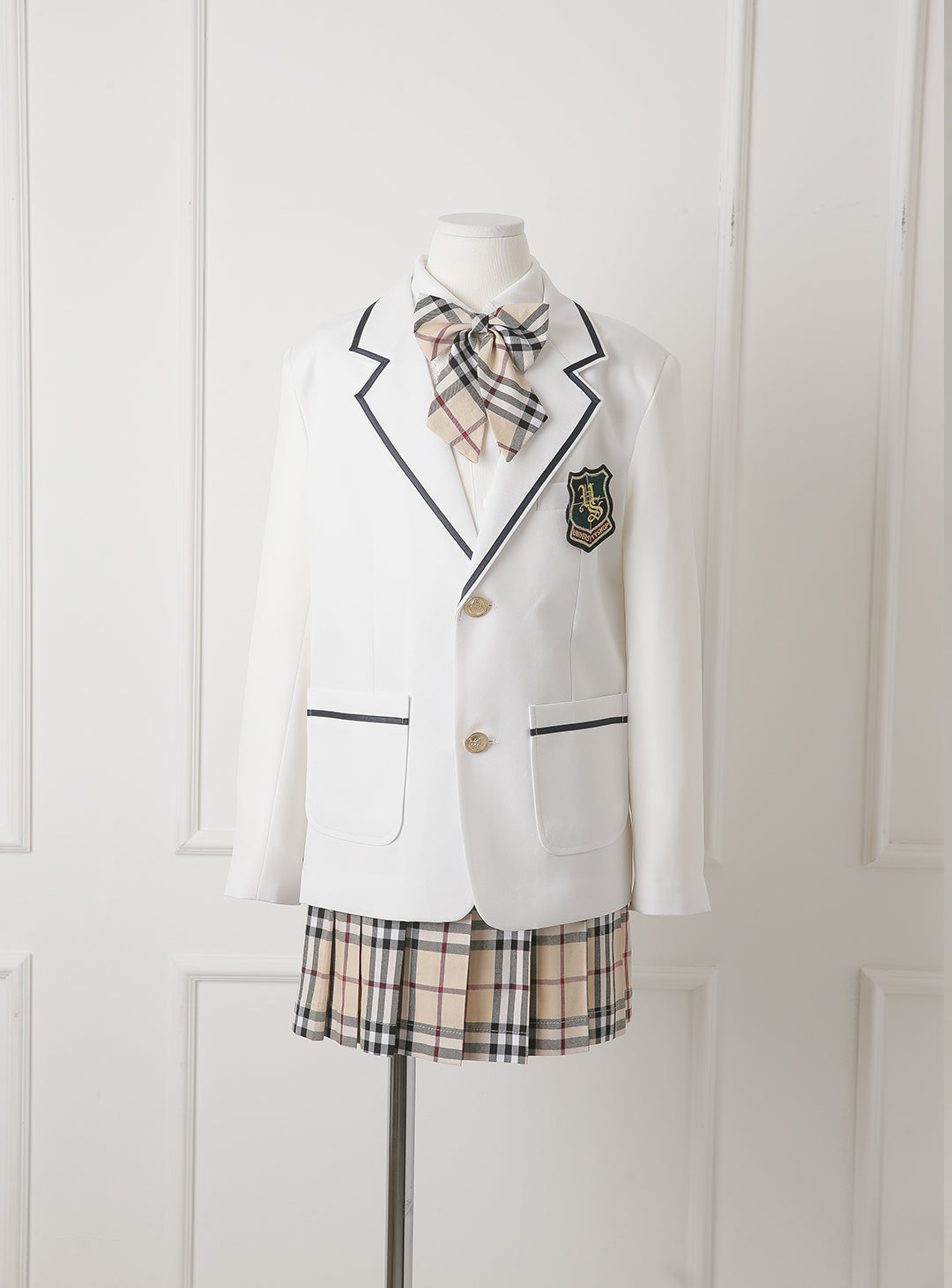 女の子スーツ|卒園式・入学式・入園式向けフォーマルスーツなら