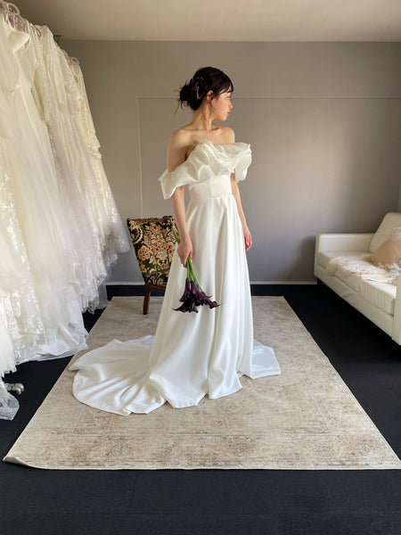 オフショルダー Aラインドレス ホワイト（W274WH）