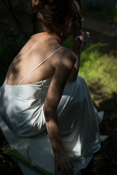 サテン ソフトマーメイド キャミソールドレス（W235）