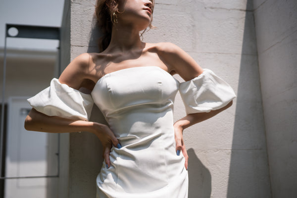 オフショルダー ボリューム袖 サテン ソフトマーメイドドレス（W225）