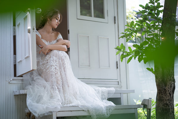 オフショルダー フラワーレースドレス（W231）