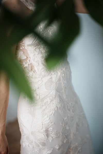 刺繍 総レース バックV ソフトマーメイドドレス（W255）