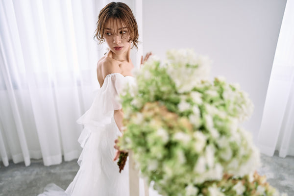 チュール バックフリル オフショルダードレス ホワイト（W325WH）