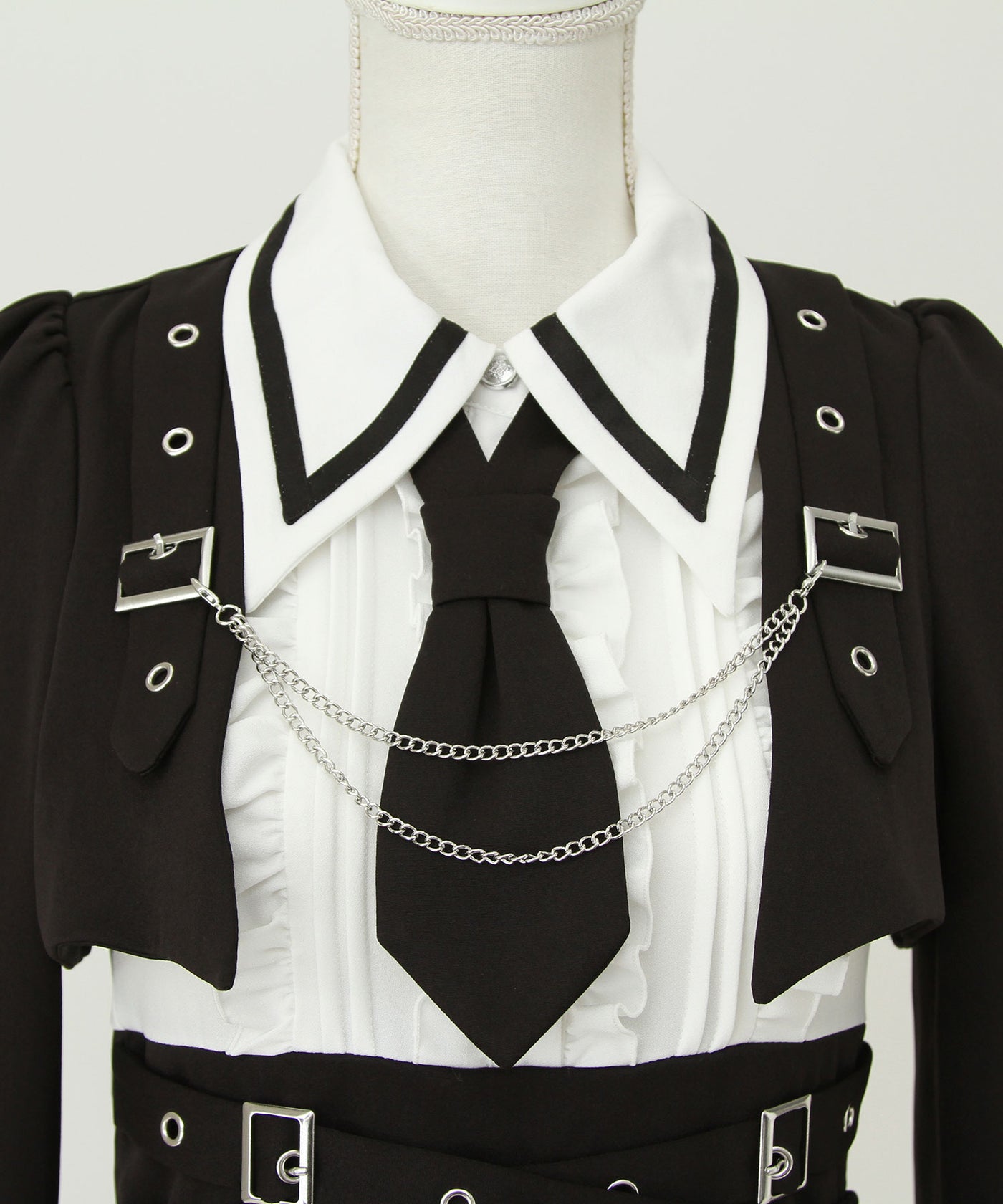 ジャケット風チェーンネクタイベルトプリーツワンピース – レディース