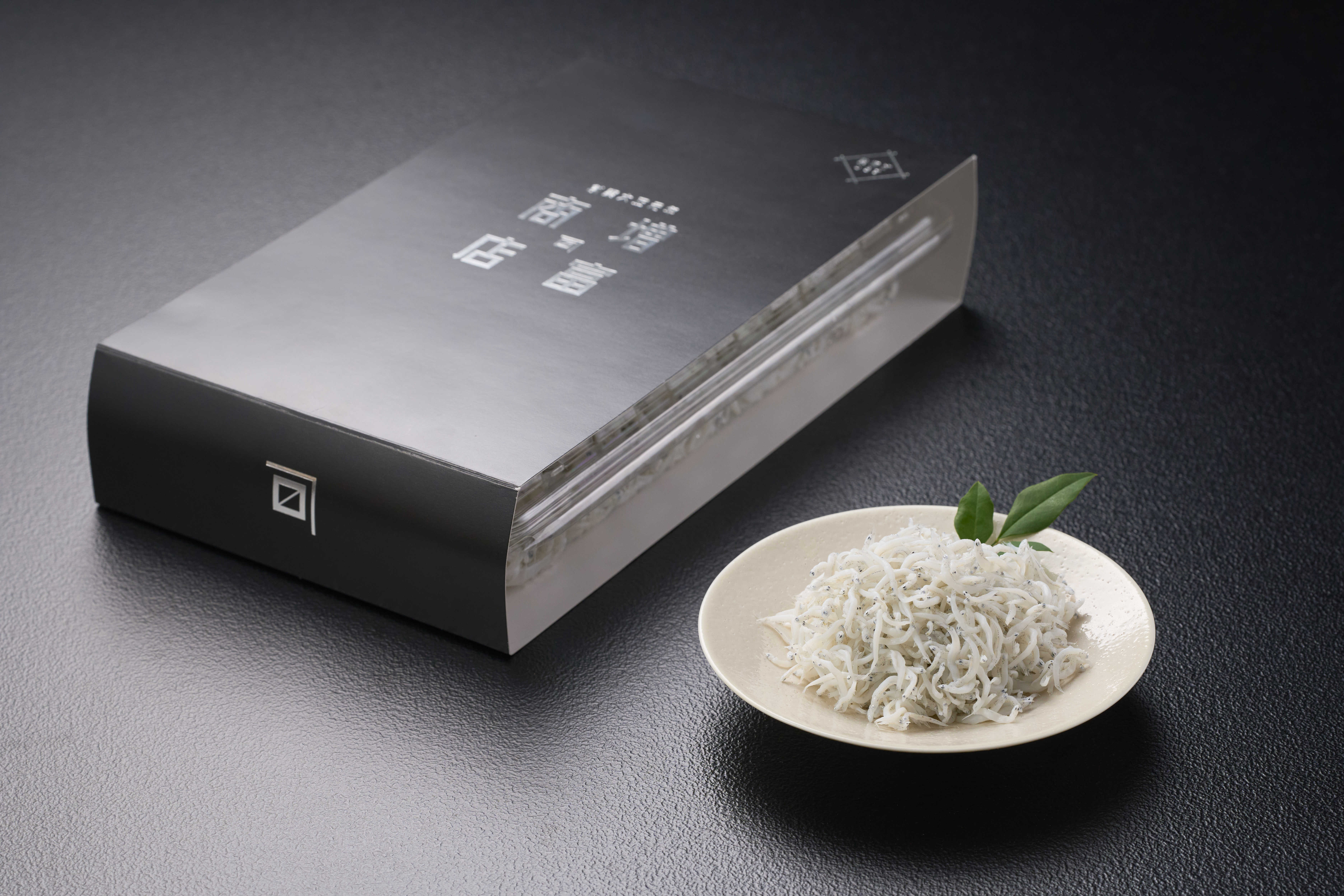 増富商店 木箱入り釜揚げしらす 500g: 近畿エリア│DISCOVER WEST