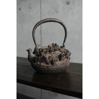 鉄瓶｜骨董店 のびる 古美術 骨董 和風建具 蔵戸 買取のご相談