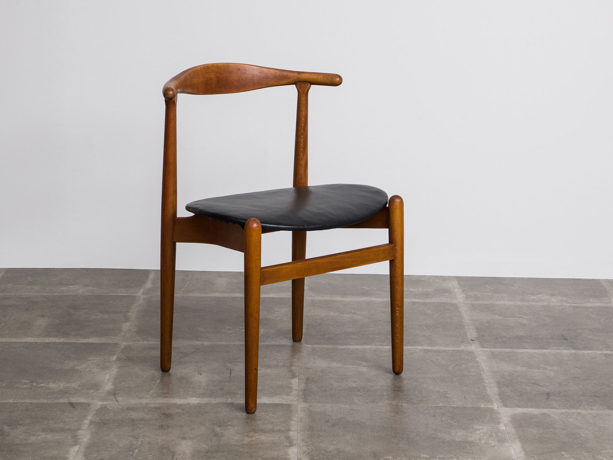 Hans J. Wegner（ハンス・J・ウェグナー) FH1934 チェア｜ 北欧家具