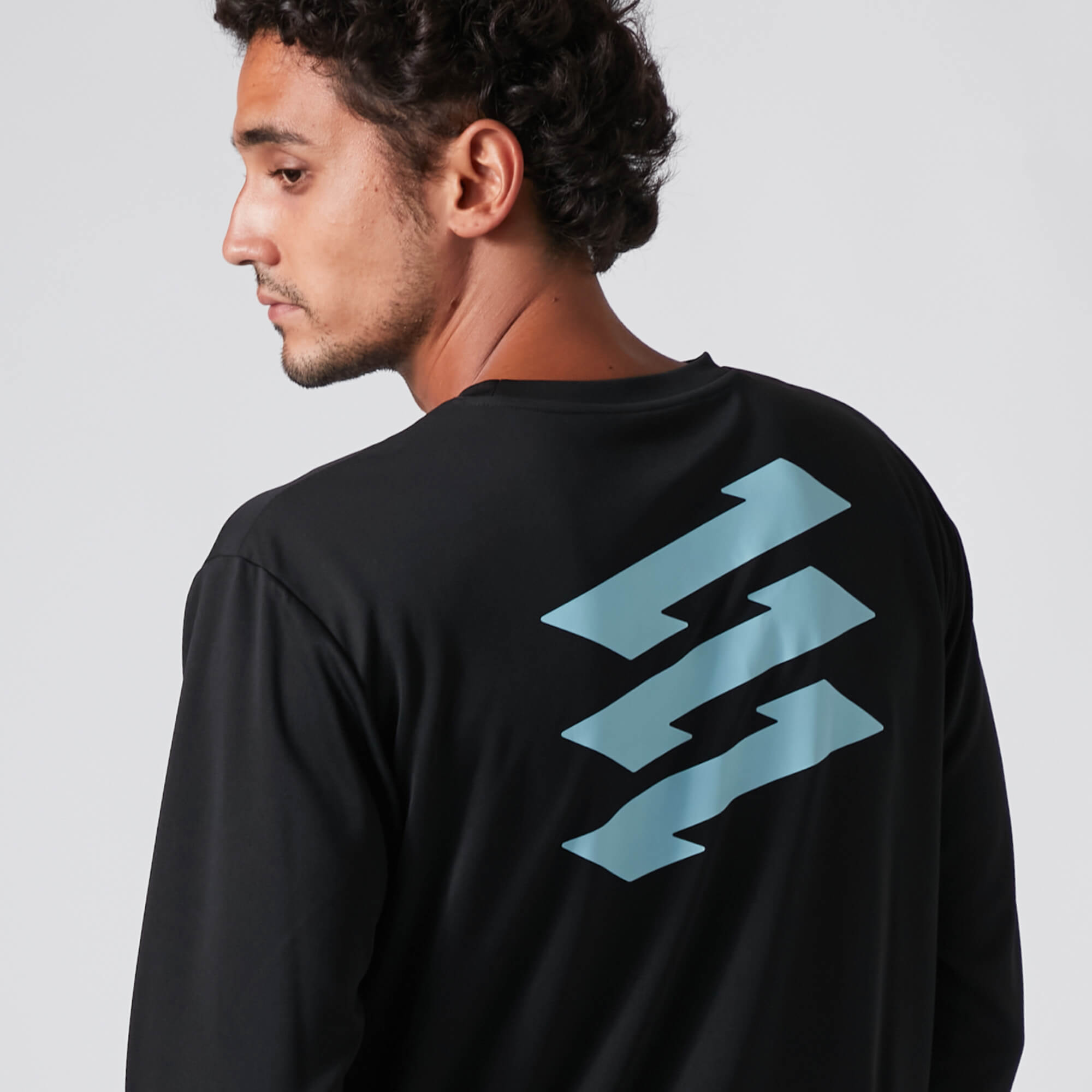 カラーロゴ ロングスリーブTシャツ – EGOZARU ONLINE STORE | エゴザル