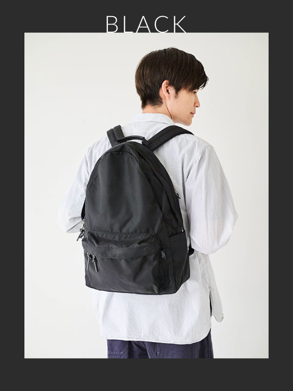 LaLaBegin編集部と共同開発したデイパックから「BLACK」が新登場