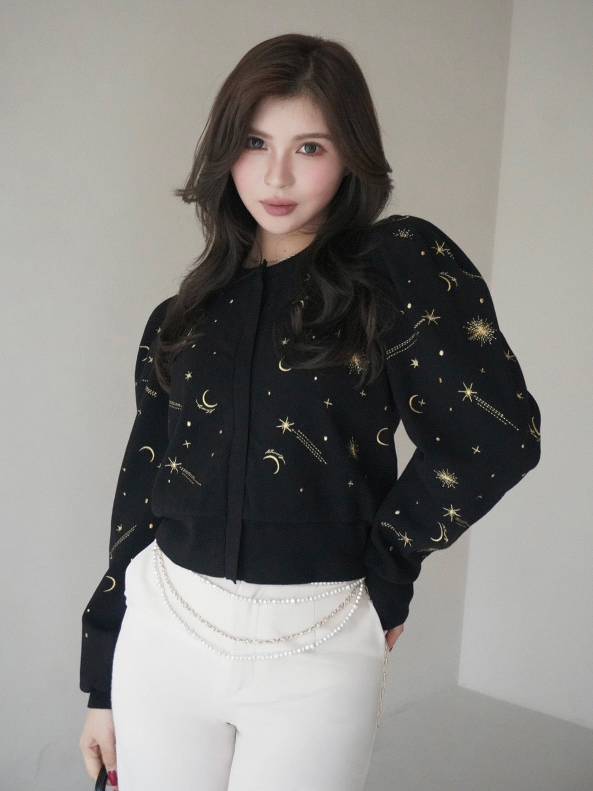 スターエンブロイダリーニット