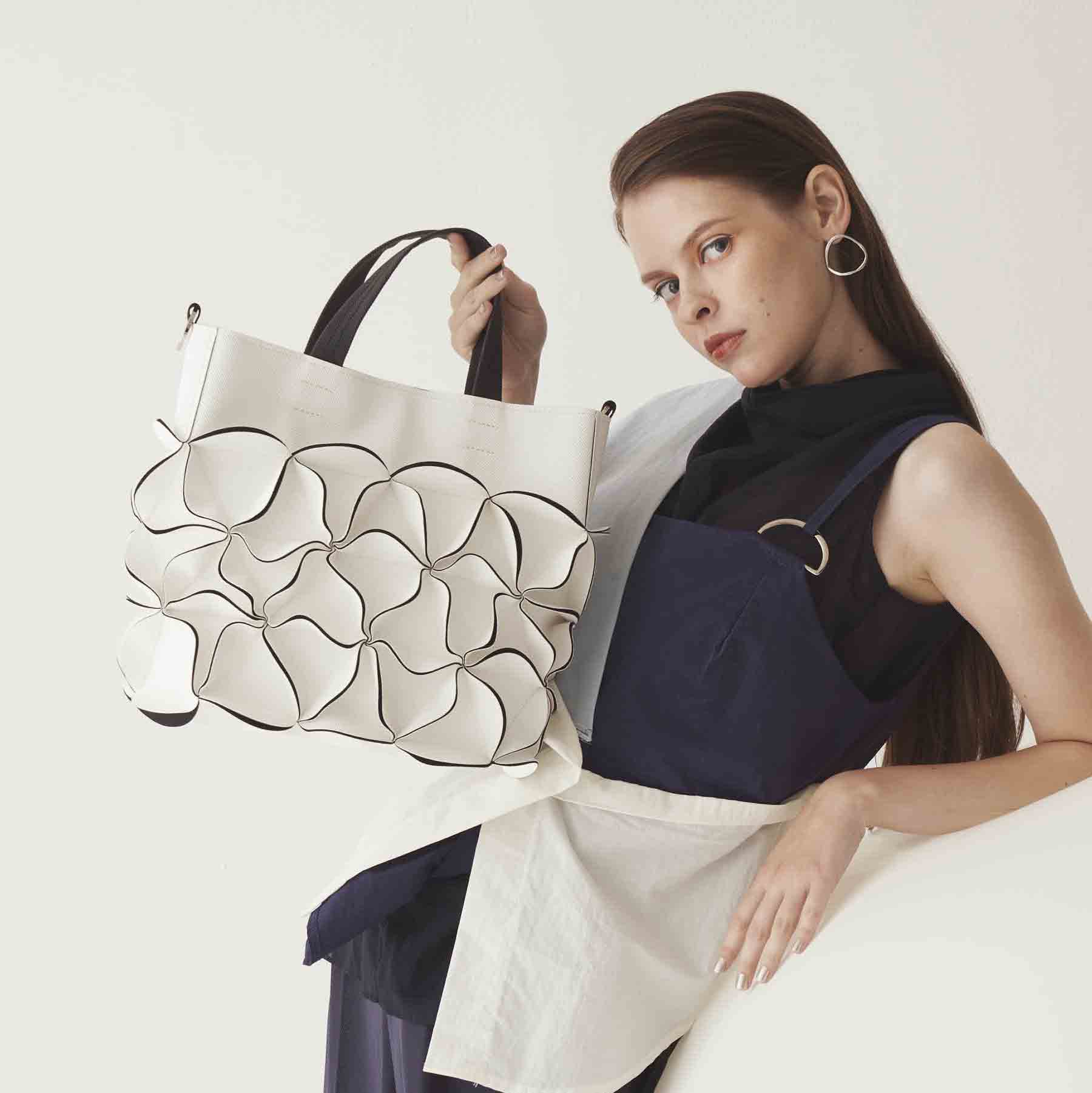 Blossom Candy Shoulder Bag - Elemood