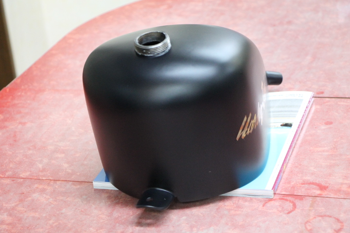 艶消しタンクにゴールドリーフでハーレーダビッドソン☆ | (有)遠藤