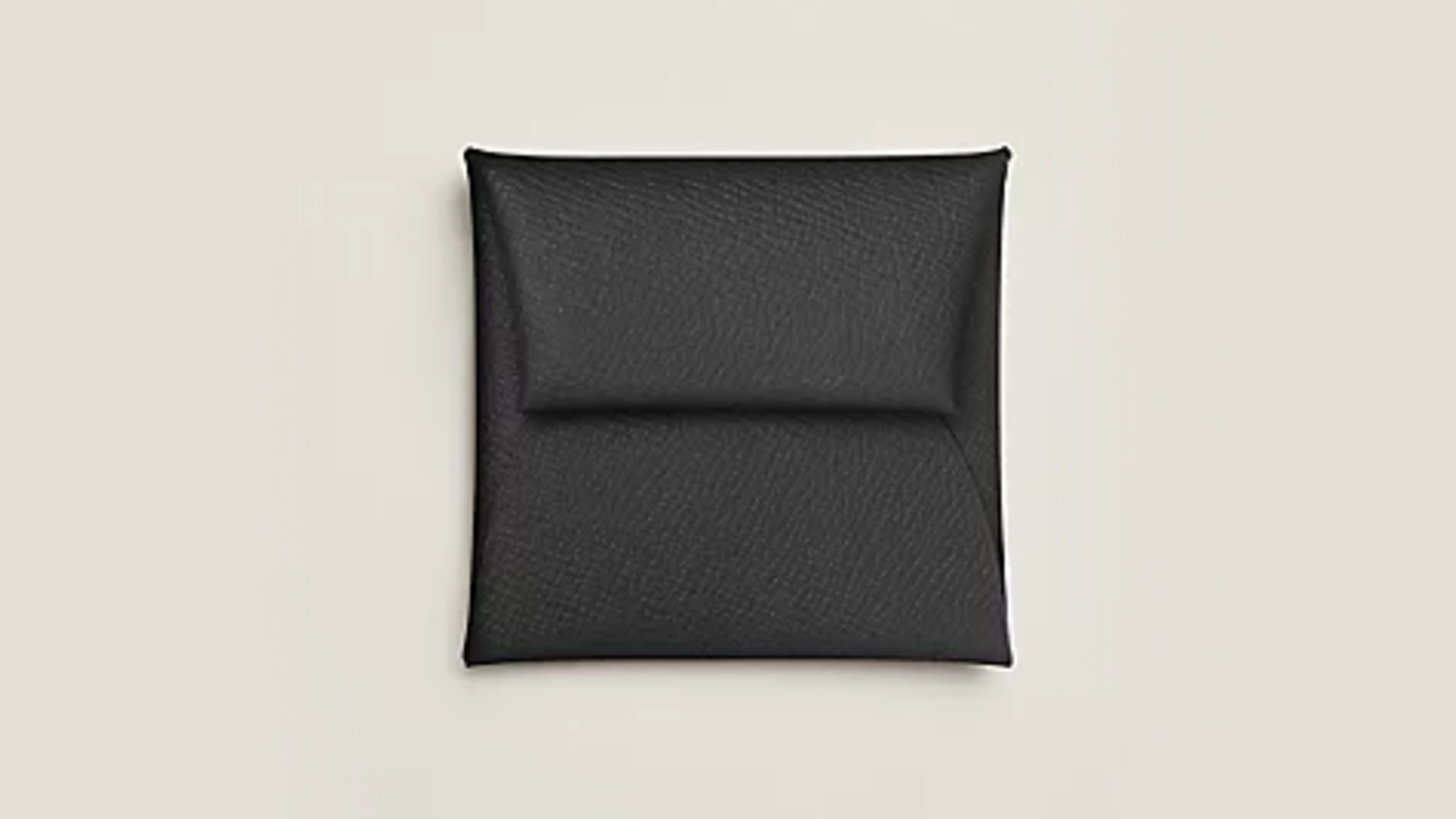 エルメスのバスティアは売ってない？理由・定価・使い勝手を解説