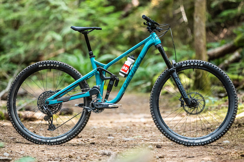 Review: Devinci Chainsaw - Primed for the Bike Park - Pinkbike