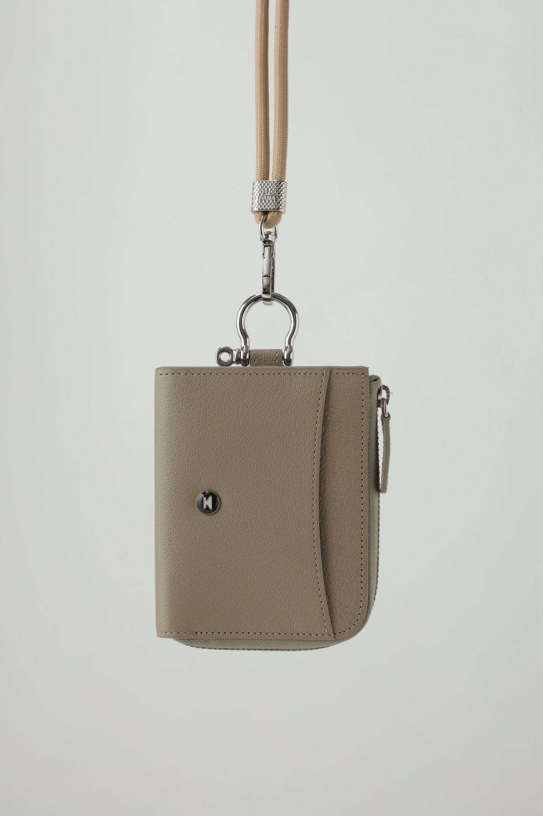 ジップレザーウォレット エトープ AirTag 収納ポケット付き / Zip