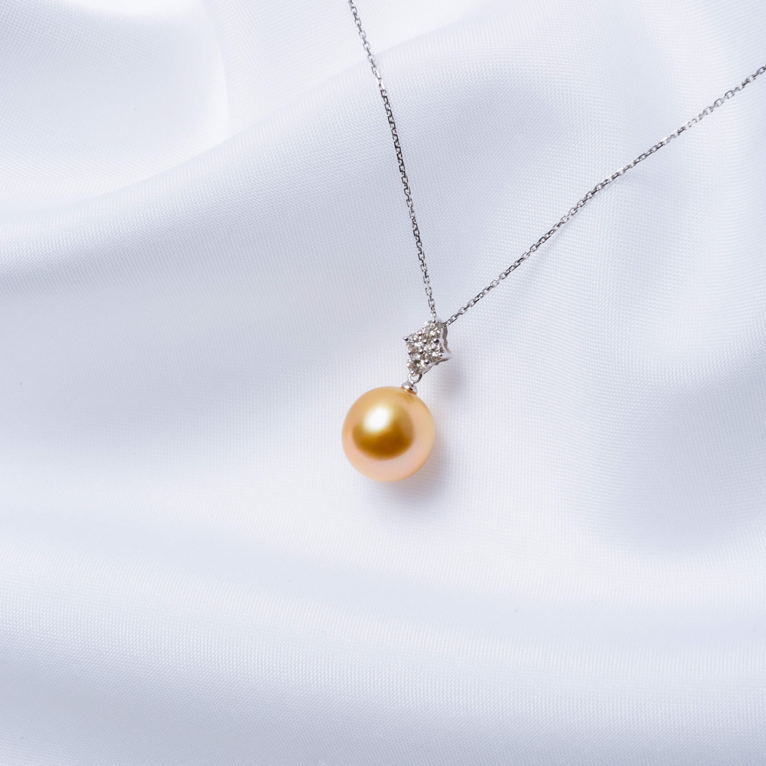 星彩】ゴールデンパール ダイヤモンド ホワイトゴールド ペンダント