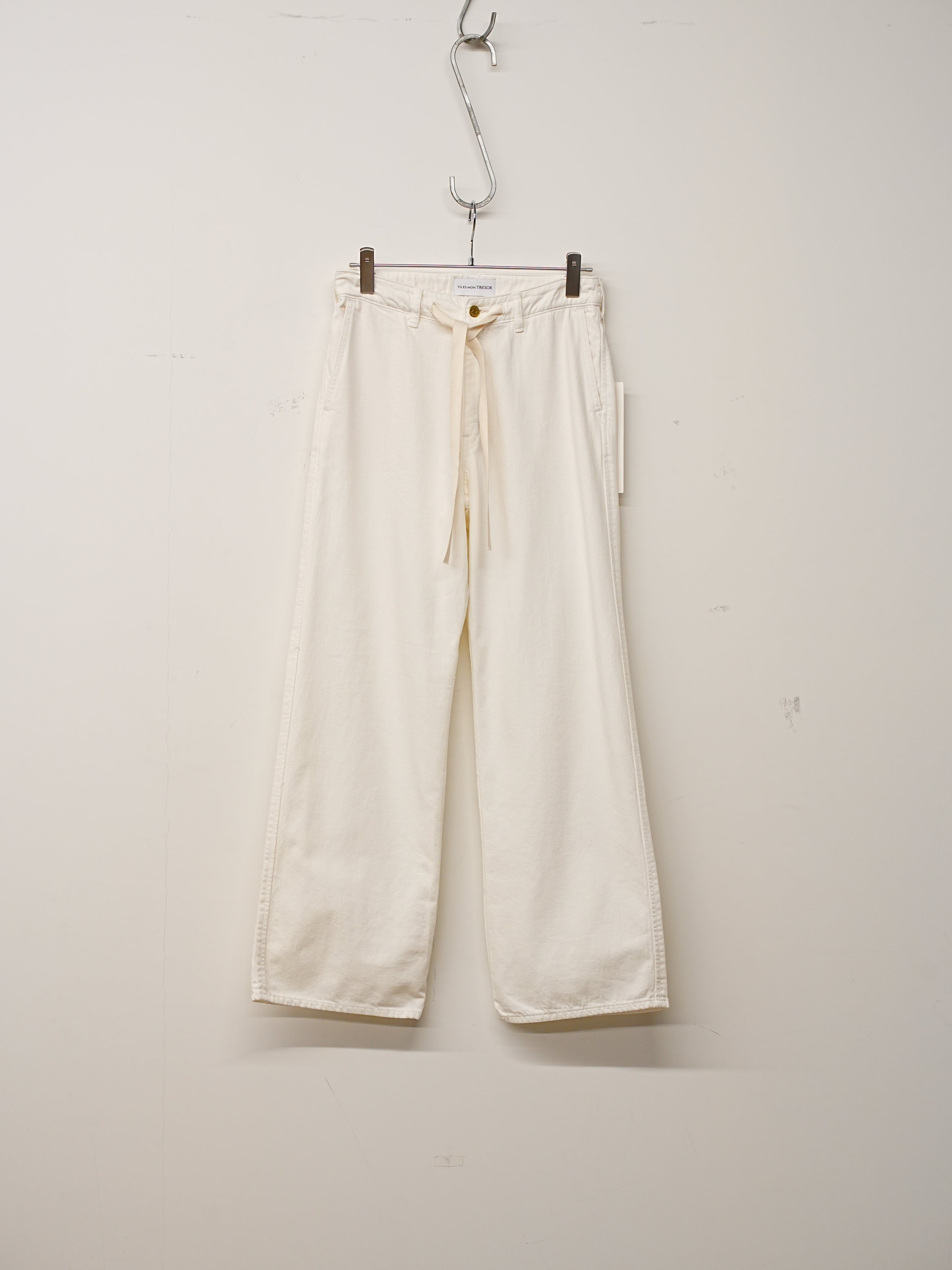 DSC032902.jpg?v=1760534305&