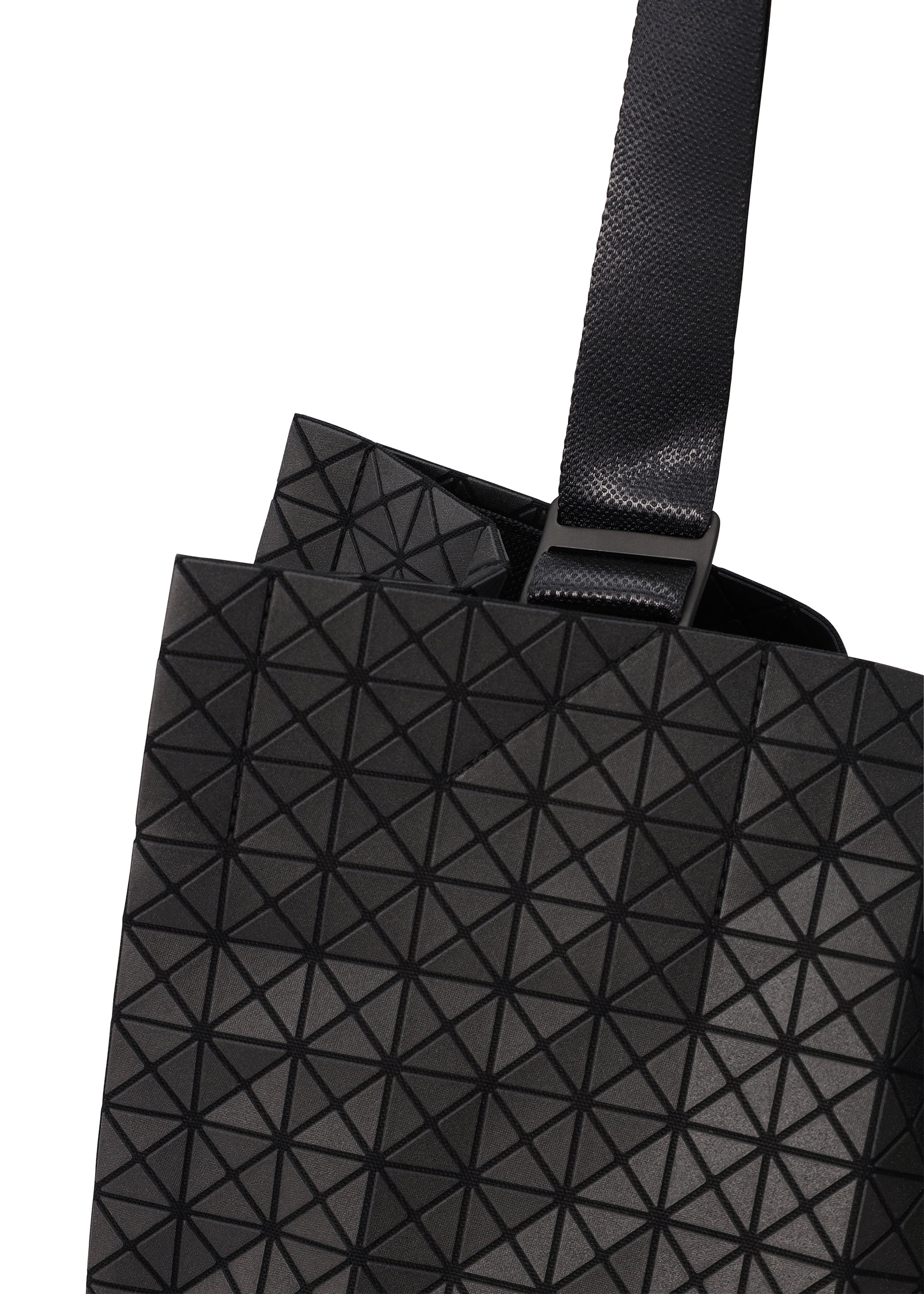 CART Tote Bag Matte Black – ISSEY MIYAKE EU