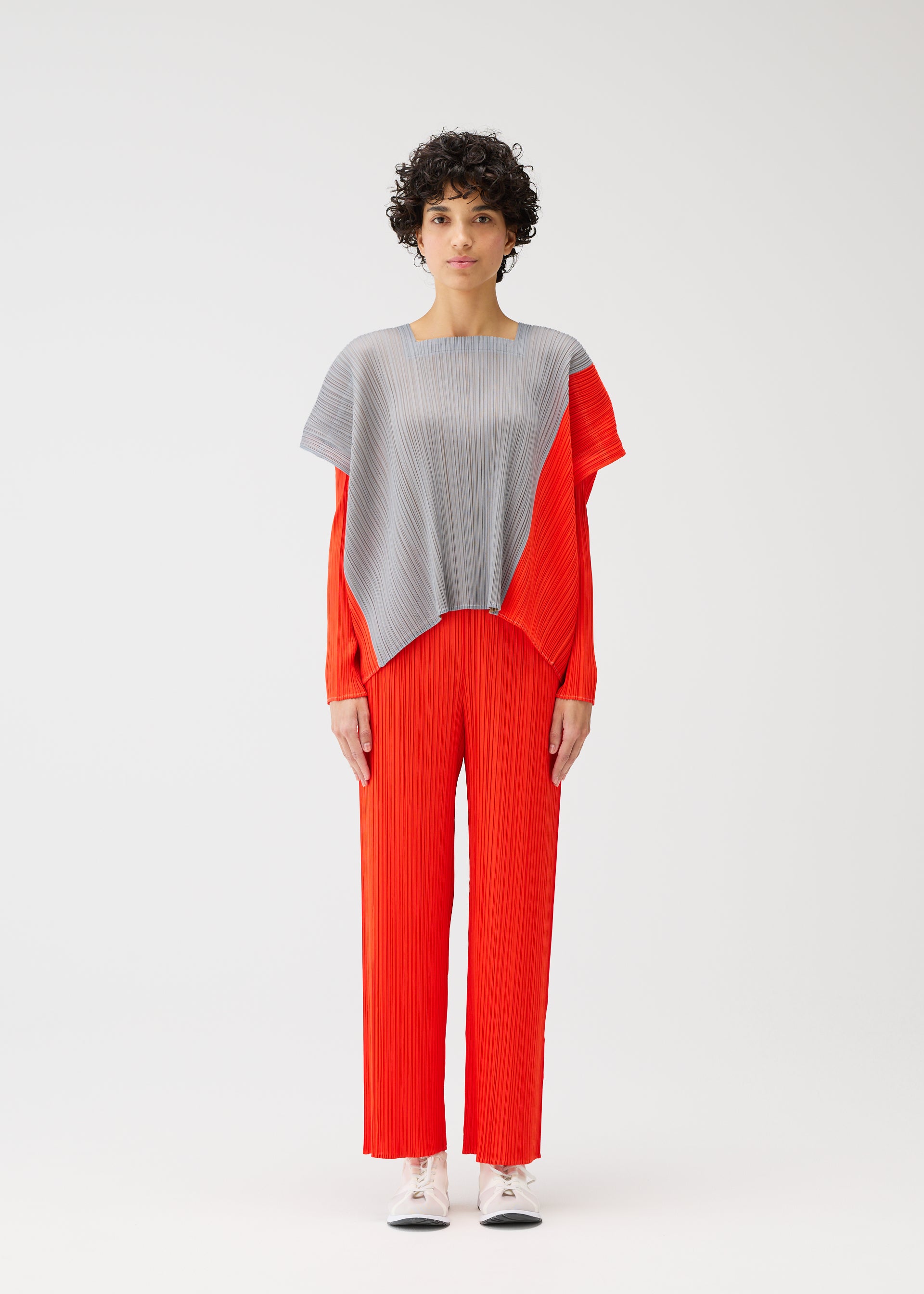 PLEATS PLEASE TOPS – ISSEY MIYAKE EU