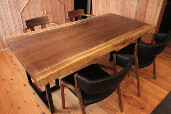 ブラックウォールナット一枚板 ダイニングテーブル 納品事例|一枚板