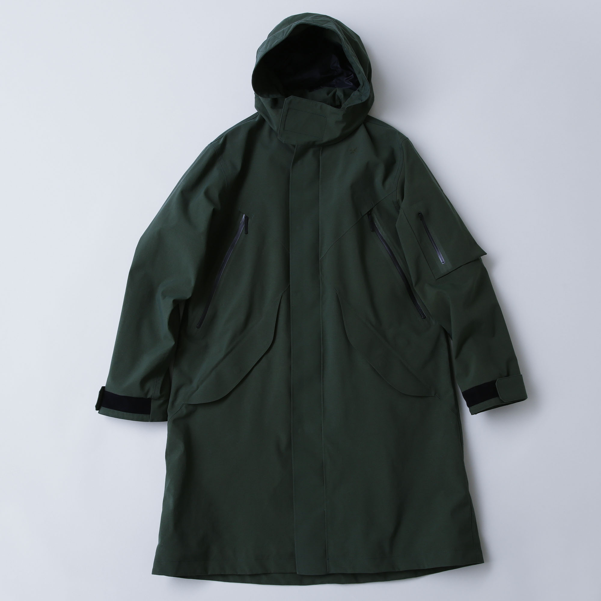 躍進目覚しい［ゴールドウイン］のダウンモッズコートは、防水性と保温