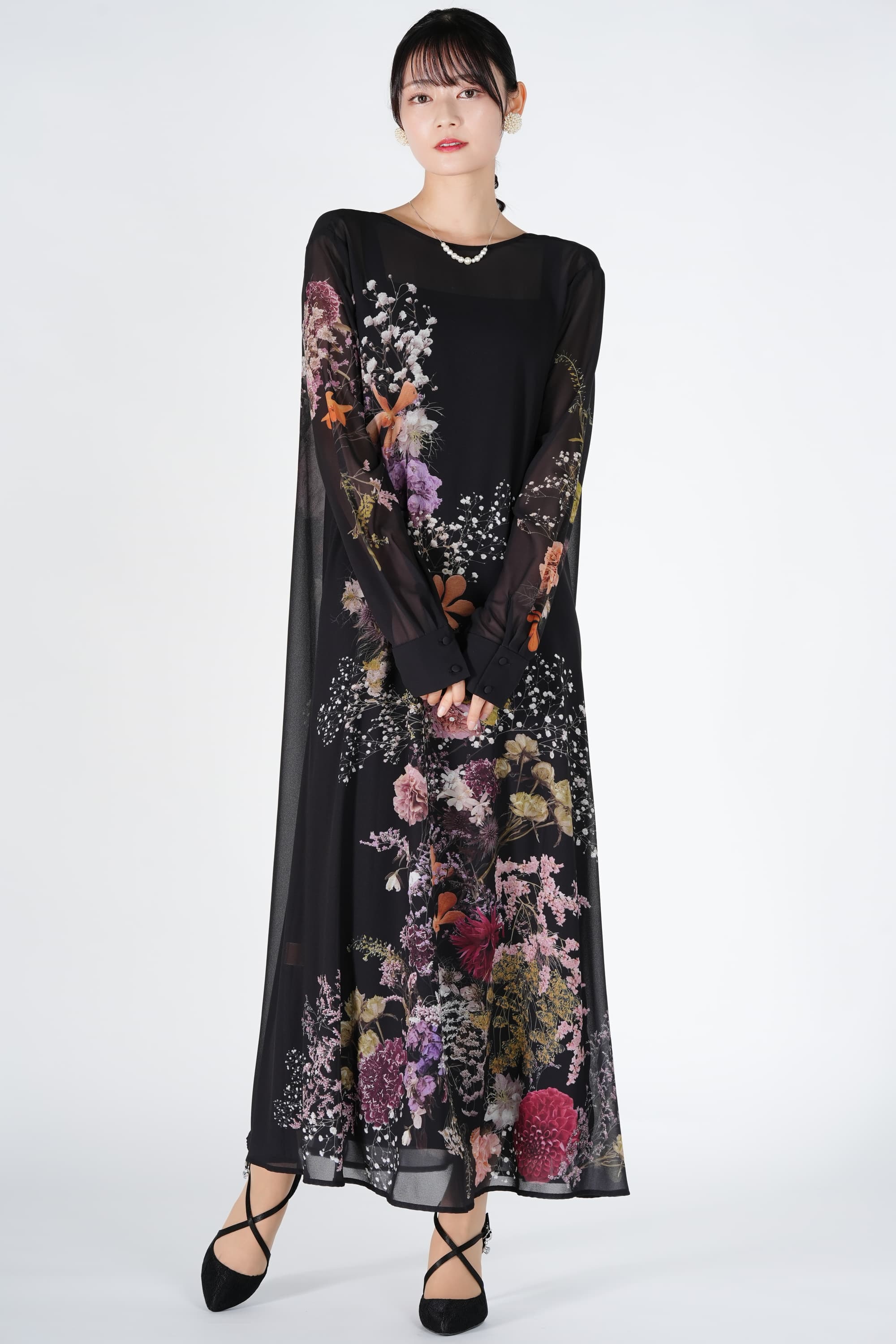 Ameri VINTAGE フラワーとろみブラックドレス (M) をレンタル - 結婚式