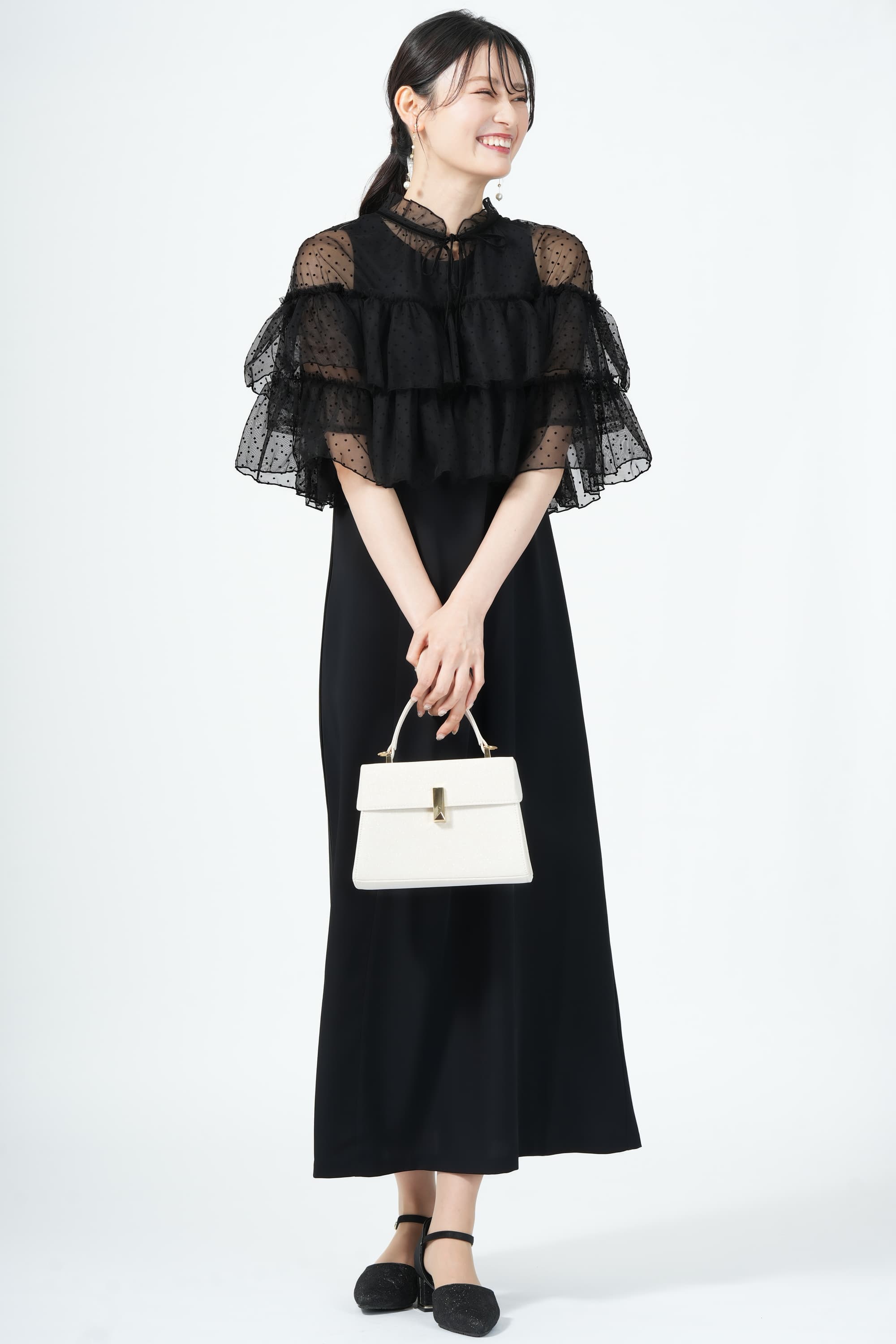 Discoat フロッキードット柄チュールブラックドレス (S) をレンタル