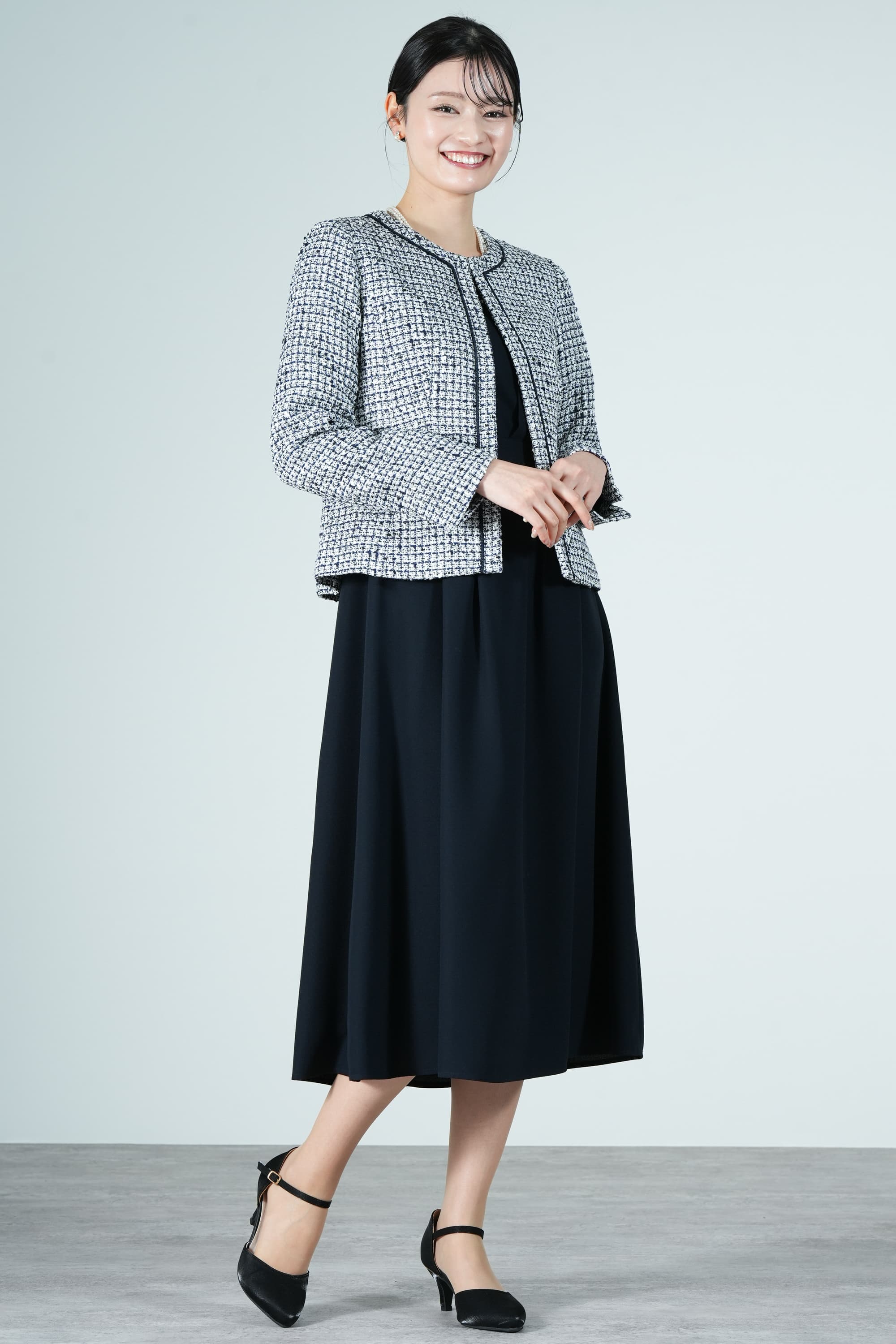 AIMER ミックスツイード×ネイビーワンピースセット (M〜L) をレンタル