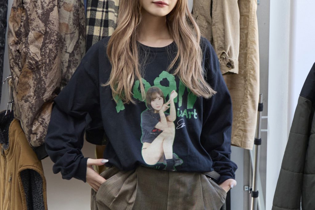 松本いちか×fempass BeV 原宿の古着店でコラボアイテムを着こなす