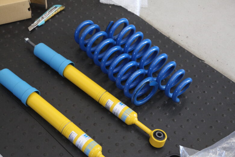 プラド GDJ150W アムテックスアッパーアーム交換 四輪アライメント調整