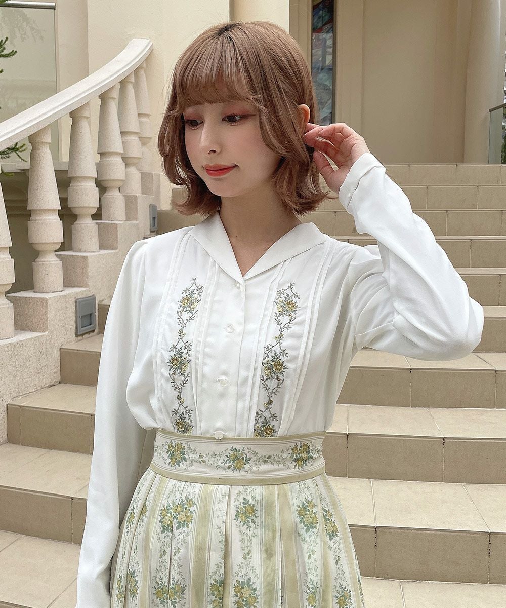 □オープンカラーローズ刺繍ブラウス/an another angelus [53BF02j002