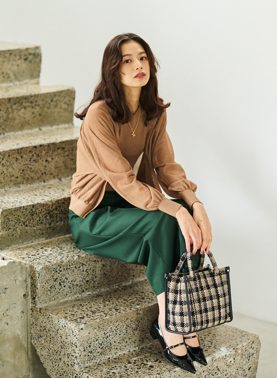 カラフル花モチーフブルーグレーニットセーター カネコイサオ - メルカリ