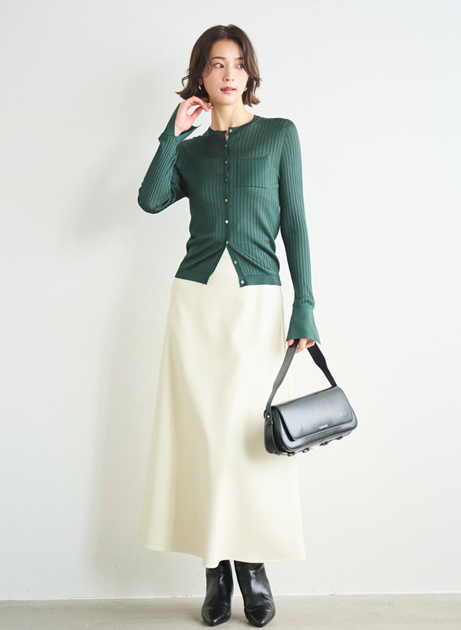 エンボスフレアスカート｜LOUNIE（ルーニィ）公式サイト／公式