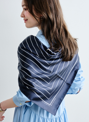 オリジナルプリントシルクスカーフ｜LOUNIE（ルーニィ）公式サイト